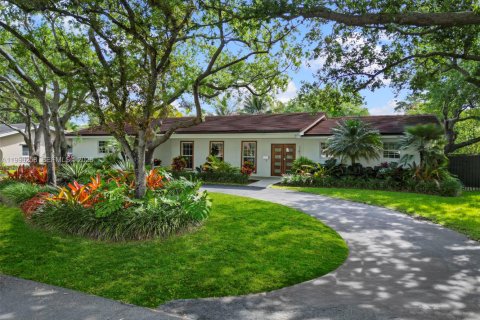House in Palmetto Bay, Florida 4 bedrooms, 237.09 sq.m. № 2074112 - photo 4