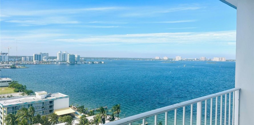 Condominio en North Bay Village, Florida, 1 dormitorio  № 1693559