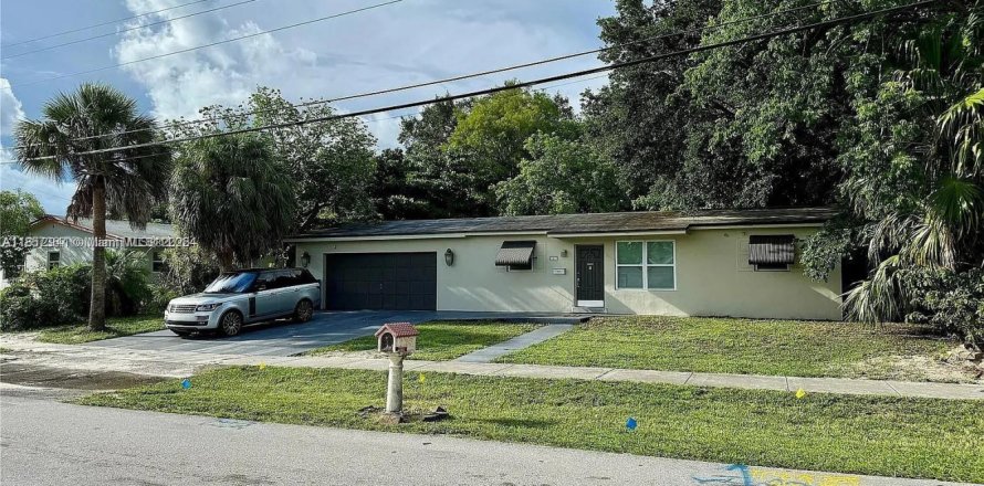 Villa ou maison à West Park, Floride 3 chambres, 185.06 m2 № 1887821