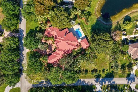 House in Weston, Florida 5 bedrooms, 456.89 sq.m. № 2247046 - photo 3