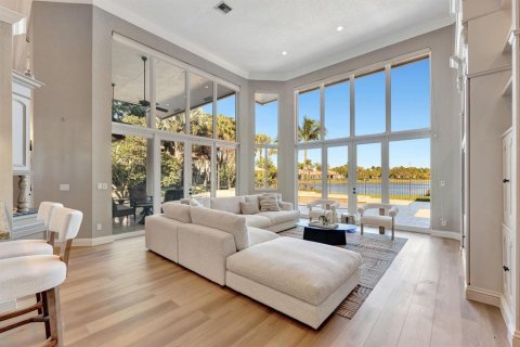 House in Weston, Florida 5 bedrooms, 456.89 sq.m. № 2247046 - photo 22