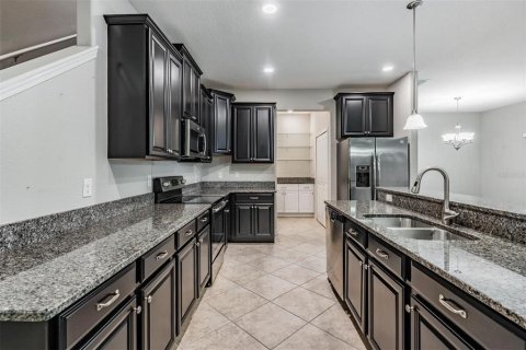 Townhouse in Lutz, Florida 3 bedrooms, 213.95 sq.m. № 1876245 - photo 5