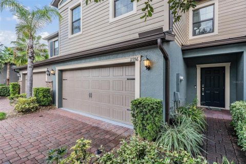 Townhouse in Lutz, Florida 3 bedrooms, 213.95 sq.m. № 1876245 - photo 3