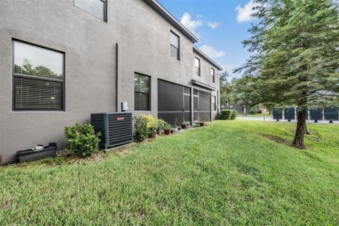 Townhouse in Lutz, Florida 3 bedrooms, 213.95 sq.m. № 1876245 - photo 19