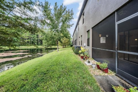 Townhouse in Lutz, Florida 3 bedrooms, 213.95 sq.m. № 1876245 - photo 18