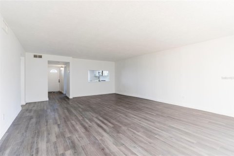 Condominio en venta en Clearwater, Florida, 2 dormitorios, 126.63 m2 № 2232883 - foto 15