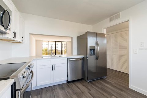 Condominio en venta en Clearwater, Florida, 2 dormitorios, 126.63 m2 № 2232883 - foto 9