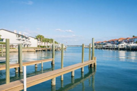 Condo in Clearwater, Florida, 2 bedrooms № 2232883