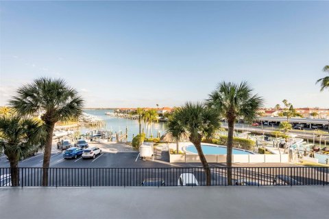 Condominio en venta en Clearwater, Florida, 2 dormitorios, 126.63 m2 № 2232883 - foto 5
