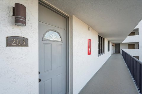 Condominio en venta en Clearwater, Florida, 2 dormitorios, 126.63 m2 № 2232883 - foto 30