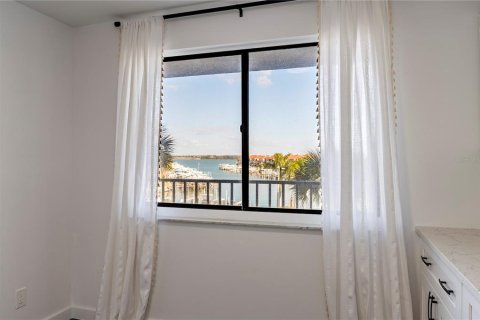 Condominio en venta en Clearwater, Florida, 2 dormitorios, 126.63 m2 № 2232883 - foto 11