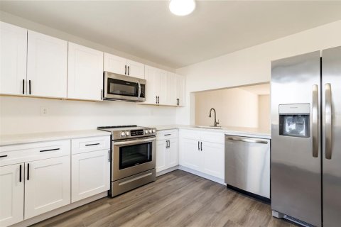 Condominio en venta en Clearwater, Florida, 2 dormitorios, 126.63 m2 № 2232883 - foto 8