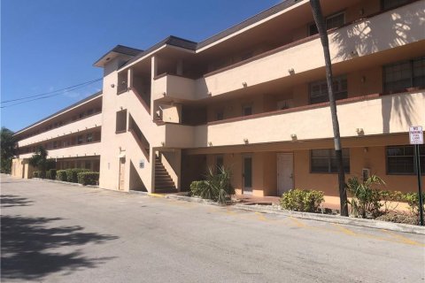 Condo à Lighthouse Point, Floride, 2 chambres  № 2292746