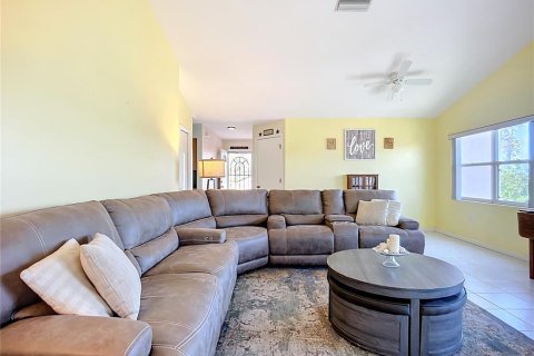 Condo in Palmetto, Florida, 3 bedrooms  № 1654571 - photo 16
