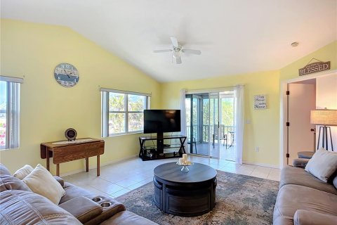 Condo in Palmetto, Florida, 3 bedrooms  № 1654571 - photo 12