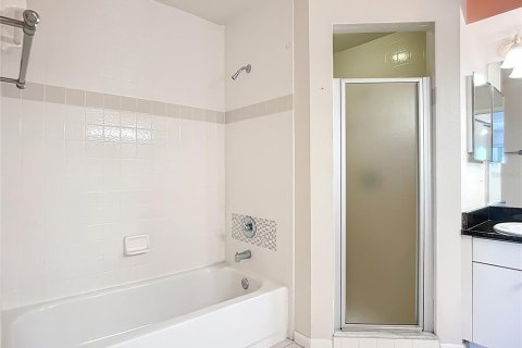 Condo in Palmetto, Florida, 3 bedrooms  № 1654571 - photo 30