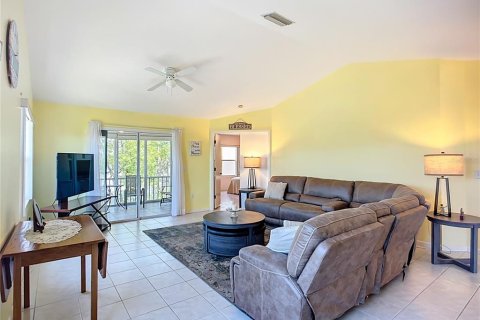 Condo in Palmetto, Florida, 3 bedrooms  № 1654571 - photo 13