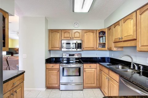 Condo in Palmetto, Florida, 3 bedrooms  № 1654571 - photo 22