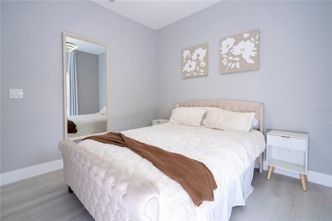 Touwnhouse à vendre à Kissimmee, Floride: 4 chambres, 151.99 m2 № 2314555 - photo 8