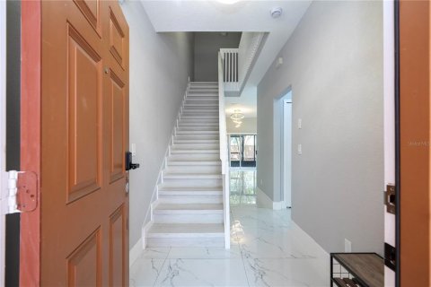 Touwnhouse à vendre à Kissimmee, Floride: 4 chambres, 151.99 m2 № 2314555 - photo 4