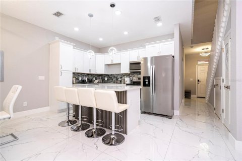 Touwnhouse à vendre à Kissimmee, Floride: 4 chambres, 151.99 m2 № 2314555 - photo 26
