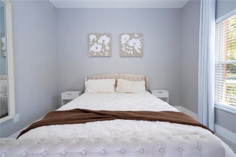 Touwnhouse à vendre à Kissimmee, Floride: 4 chambres, 151.99 m2 № 2314555 - photo 7