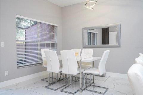 Touwnhouse à vendre à Kissimmee, Floride: 4 chambres, 151.99 m2 № 2314555 - photo 24