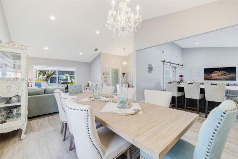 Casa en venta en Weston, Florida, 4 dormitorios, 192.4 m2 № 1872599 - foto 10
