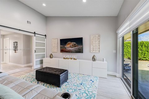 Casa en venta en Weston, Florida, 4 dormitorios, 192.4 m2 № 1872599 - foto 13
