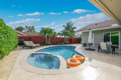 Casa en venta en Weston, Florida, 4 dormitorios, 192.4 m2 № 1872599 - foto 4