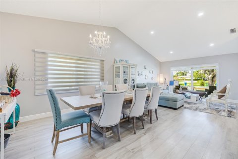Casa en venta en Weston, Florida, 4 dormitorios, 192.4 m2 № 1872599 - foto 9