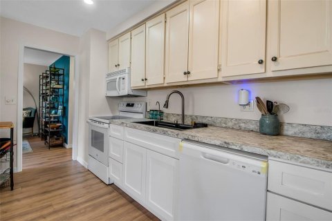 House in Venice, Florida 3 bedrooms, 123.1 sq.m. № 1747491 - photo 6
