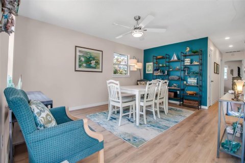 House in Venice, Florida 3 bedrooms, 123.1 sq.m. № 1747491 - photo 4