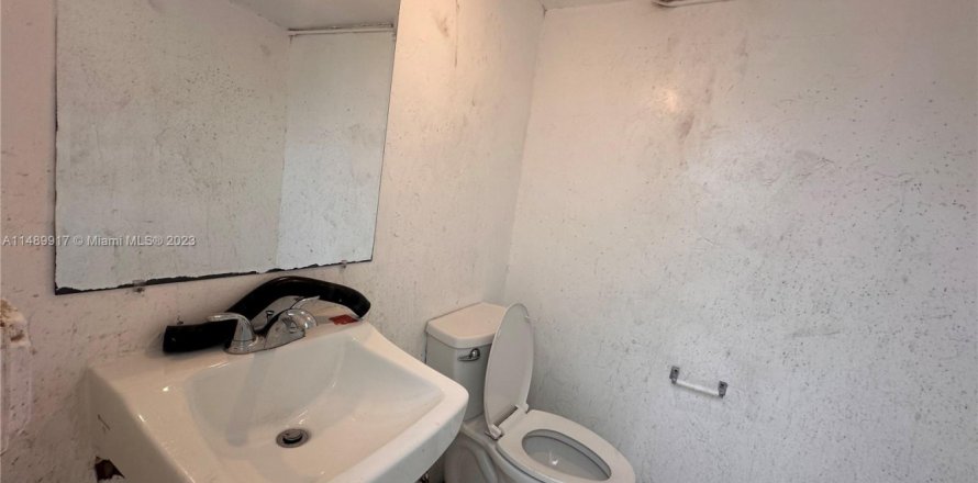 Propiedad comercial en Hollywood, Florida № 851769