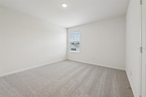 House in DeLand, Florida 4 bedrooms, 209.77 sq.m. № 2280115 - photo 22