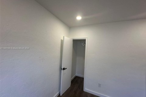 Villa ou maison à louer à North Miami Beach, Floride: 1 chambre № 1967775 - photo 9