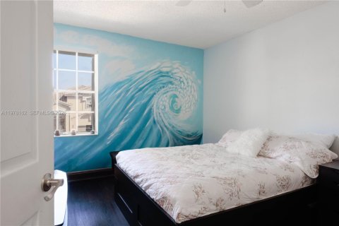 Casa en venta en Pembroke Pines, Florida, 4 dormitorios, 240.34 m2 № 2042607 - foto 7