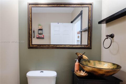 Casa en venta en Pembroke Pines, Florida, 4 dormitorios, 240.34 m2 № 2042607 - foto 21