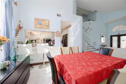 Casa en venta en Pembroke Pines, Florida, 4 dormitorios, 240.34 m2 № 2042607 - foto 28