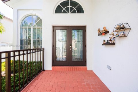Casa en venta en Pembroke Pines, Florida, 4 dormitorios, 240.34 m2 № 2042607 - foto 4