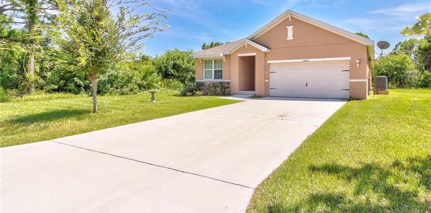 Villa ou maison à Port Charlotte, Floride 3 chambres, 130.06 m2 № 1782739