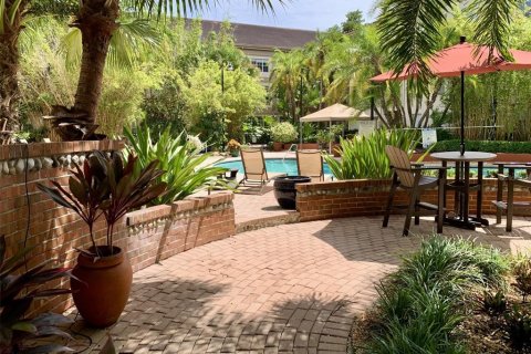 Condo in Tampa, Florida, 1 bedroom  № 2238638 - photo 22