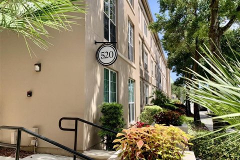 Condo in Tampa, Florida, 1 bedroom  № 2238638