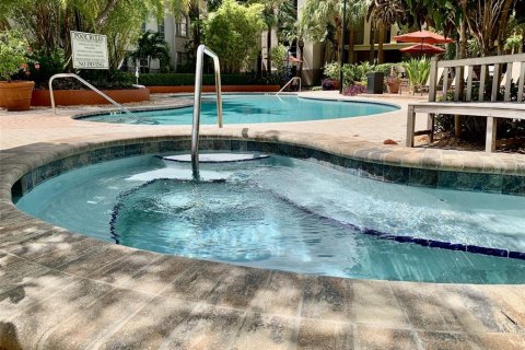 Condo in Tampa, Florida, 1 bedroom  № 2238638 - photo 21