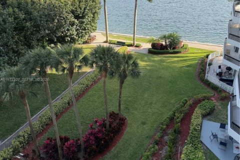 Купить кондоминиум в Авентура, Флорида 1 спальня, 97.55м2, № 2041854 - фото 16