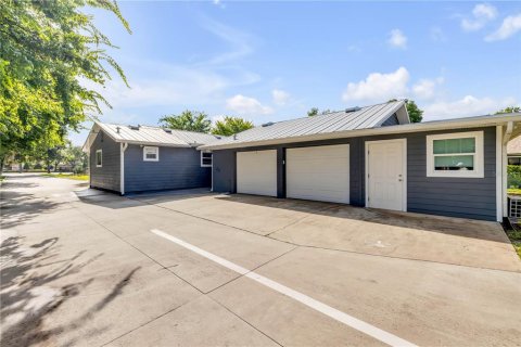 Propiedad comercial en venta en Edgewater, Florida № 1826321 - foto 25