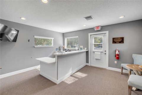 Propiedad comercial en venta en Edgewater, Florida № 1826321 - foto 4