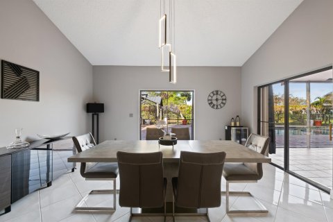Villa ou maison à vendre à Tamarac, Floride: 3 chambres, 263.94 m2 № 2088093 - photo 18