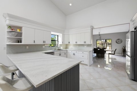 Villa ou maison à vendre à Tamarac, Floride: 3 chambres, 263.94 m2 № 2088093 - photo 13