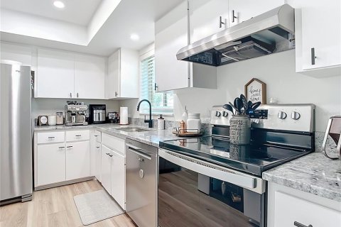 Copropriété à vendre à Venice, Floride: 2 chambres, 87.42 m2 № 2097678 - photo 12
